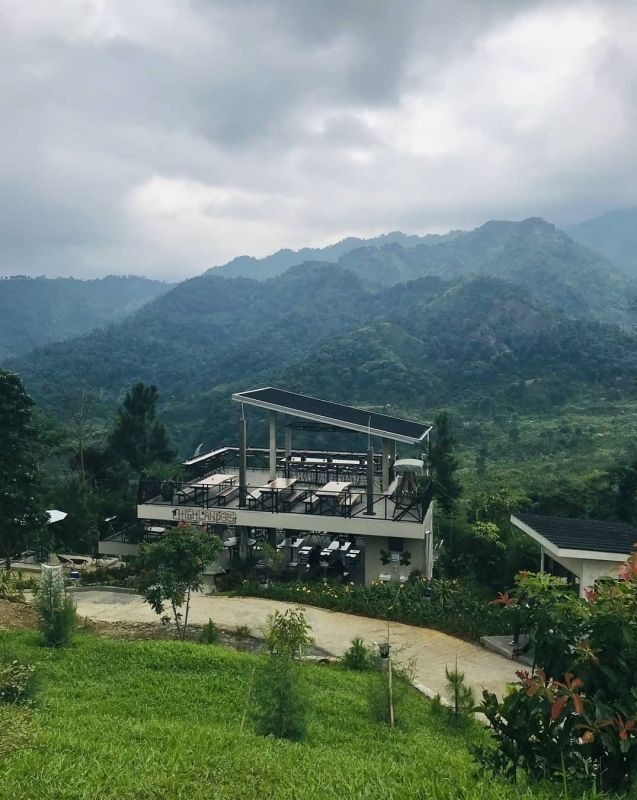 Tempat Makan Baru di Puncak
